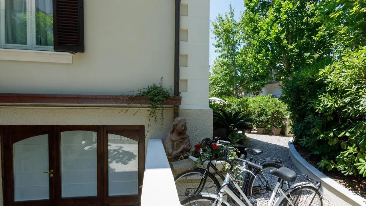 Villa Corona 8, Emma Villas Каттолика